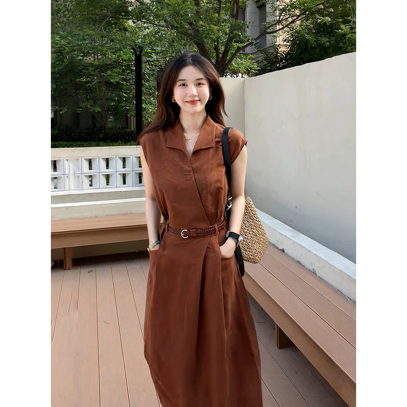 Caramel Brown Lapel Sleeveless Shirt Dress for Women, 2026 Summer New Style, Waist-Cinching, Slimming, Elegant Long Dress