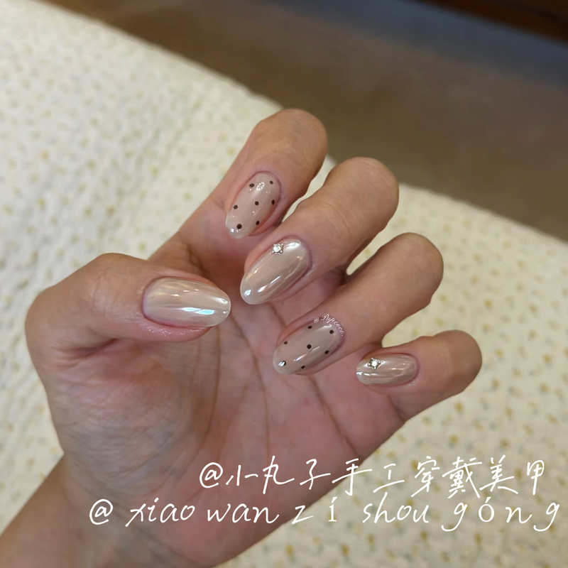 Hailey's High-End Pearl Aurora Powder Nude Color Manicure with Polka Dots and Crushed Diamonds, Elegant and Sophisticated, Brightening, Handmade Press-On Nails