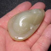 Direct selling catfish 0274 Qing Dynasty Hetian jade with gold belt Qin round carving hole fish big pendant