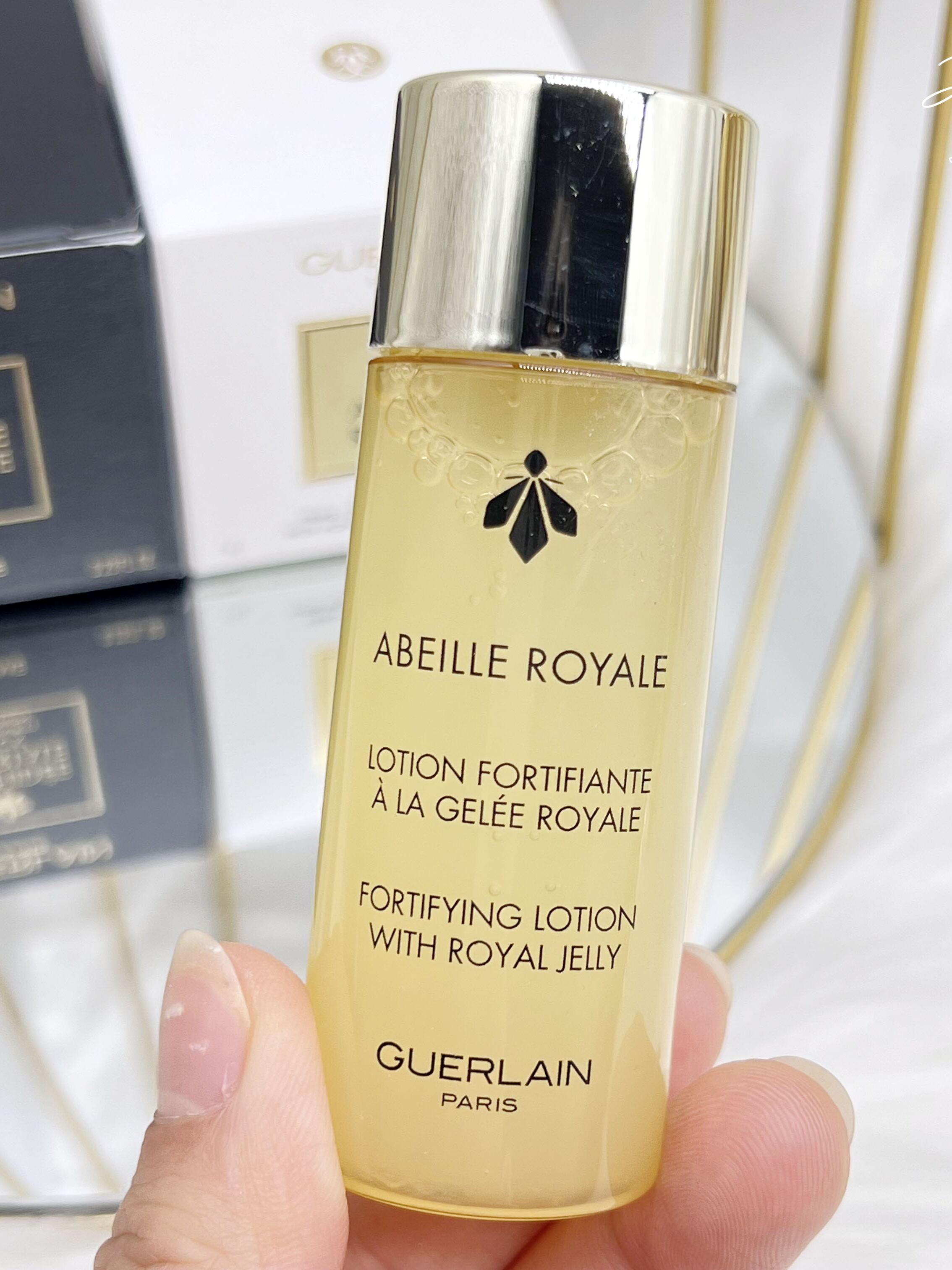 娇兰帝皇蜂姿修复蜜润柔肤水小样值不值得买？89元入手体验解析