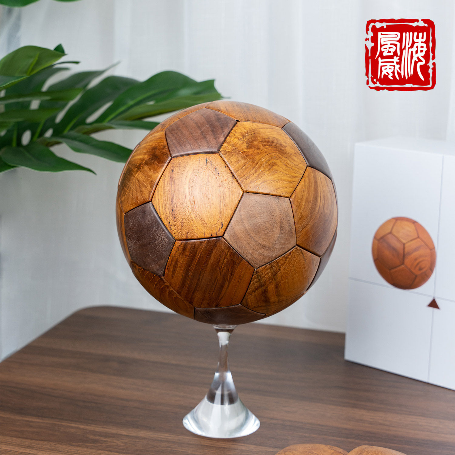 Sea breeze Virubanon mortise and tenon-solid wood football swing piece creative handmade puzzle toy fan boy day gift custom-made-Taobao
