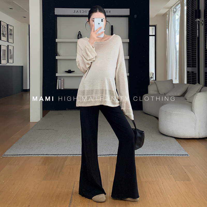 Mami High-End Maternity Wear Autumn 2026 Versatile Hollow-Out Round-Neck Knit Top Non-Tightening Flared Pants Set
