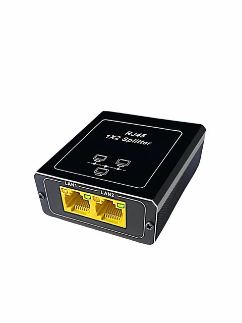 Network Cable Splitter for Simultaneous Internet Access, One Input to Three Outputs, Home Use Network Cable Junction Box, Splitter, Fast Ethernet Port, Gigabit Switch, Expansion, One-To-Three Adapter