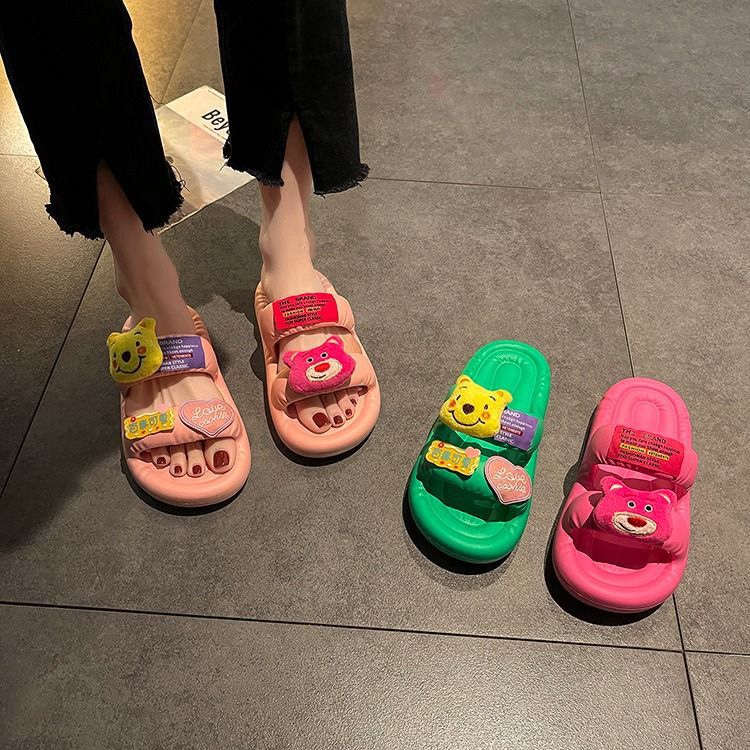 Strawberry Bear Slippers for Women, Suitable for Outdoor Wear, 2023 Spring and Summer New Style, Internet-Famous, Super Cute, Non-Slip Slide-On Slippers