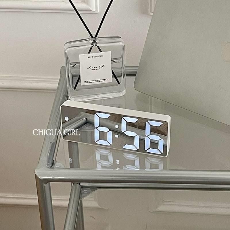 Ins silent digital electronic clock alarm clock luminous mirror student desktop smart simple multifunctional clock desktop