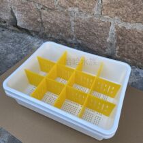 Turtle breeding box isolation box color box seedling raising artifact with seedling separation sedimentation plate cat litter box multi-function