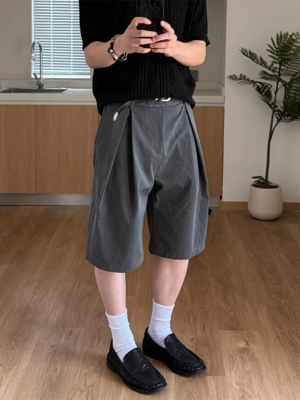 American Retro Style Pleated A-Line Silhouette Scimitar Tr Five-Point Shorts for Men and Women, Summer Commuting Casual Loose Shorts