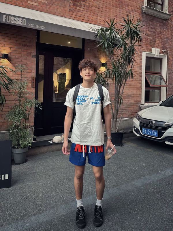 American Street Style Sports Casual Quick-Drying Five-Point Shorts for Men, Summer Basketball Fitness Versatile Knee-Length Shorts Trendy Brand American Street Style Sports Casual Quick-Drying Five-Point Shorts for Men, Summer Basketball Fitness Versatile Knee-Length Shorts Trendy Brand