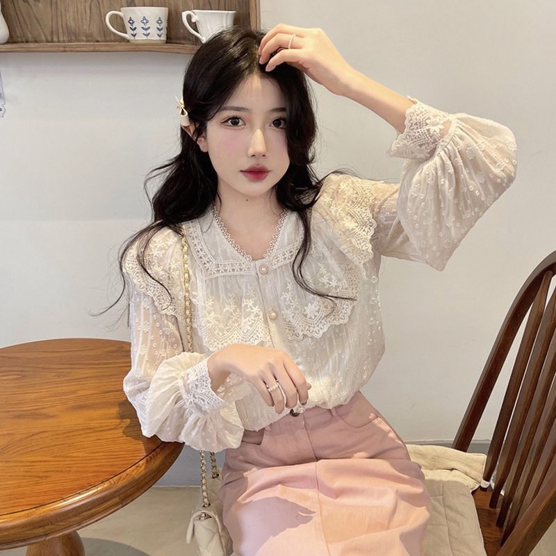 Trendy Lace Shirt with Long Sleeves, New Spring and Autumn Style, Sweet and Elegant Outerwear Cardigan, Women's Retro Shirt, Fashionable Blouse Trendy Lace Shirt with Long Sleeves, New Spring and Autumn Style, Sweet and Elegant Outerwear Cardigan, Women's Retro Shirt, Fashionable Blouse
