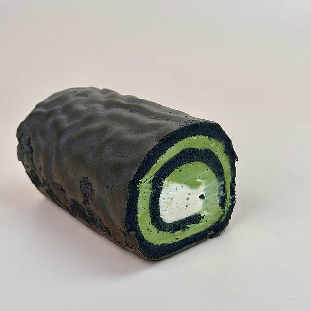 Black Gold Matcha Jasmine Animal Cream Sauce Handmade Sandwich Cake Freshly Made Dessert Cake Ready-To-Eat Breakfast