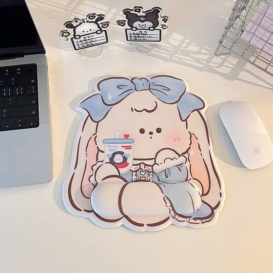 奶糖女孩鼠标垫护手腕办公室小号可爱ins风硅胶键盘3D手托卡通女