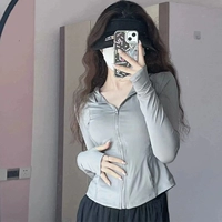 Серый капюшон