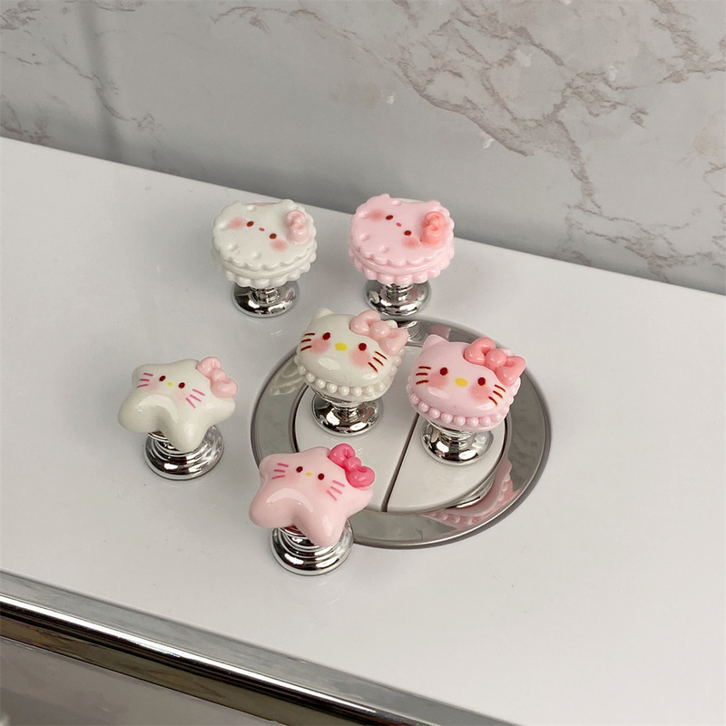 Cute Kt Cat Toilet Press Button Long Nail Art Auxiliary Tool Waterproof Universal Water Tank Small Size Cute Kt Cat Toilet Press Button Long Nail Art Auxiliary Tool Waterproof Universal Water Tank Small Size