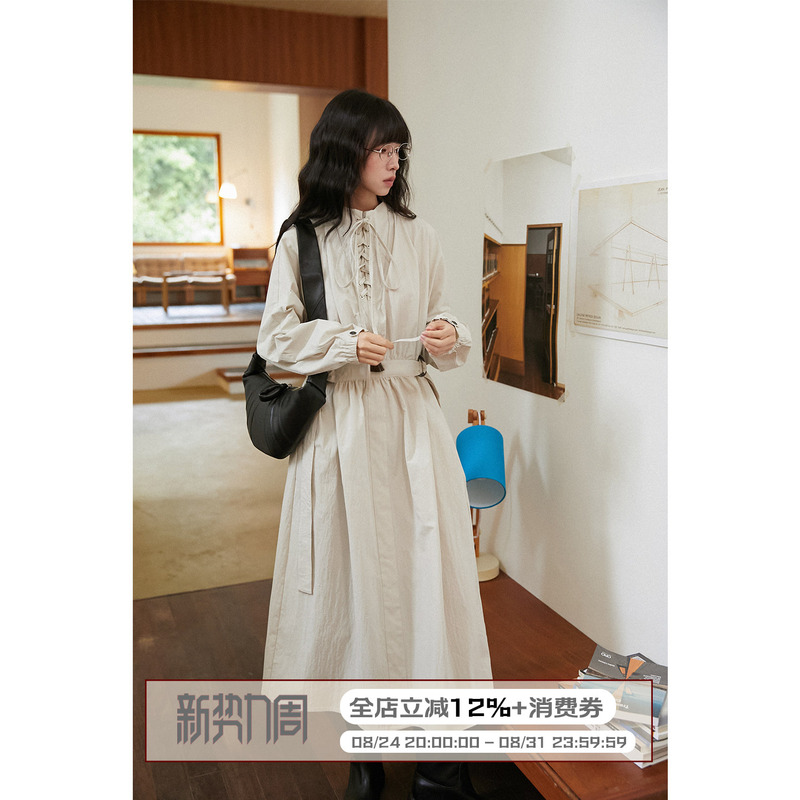 Lbaoraw Autumn and Winter Tea Beige and Black Pleated Paper-Like Lace-Up Two-Tone Dress