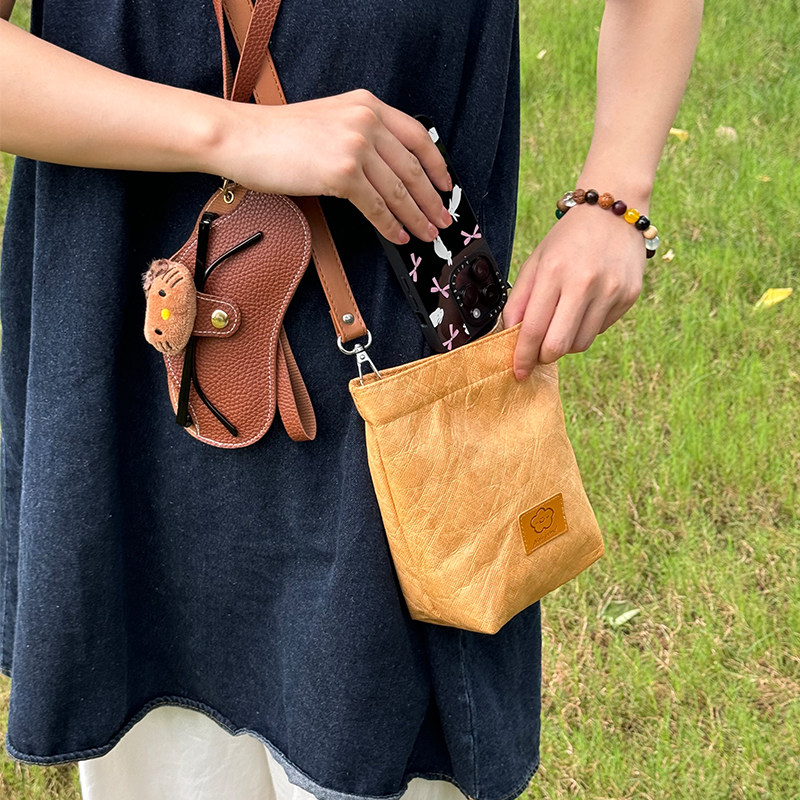 Shi Feng Original Tyvek Kraft Paper Camera Phone Bag, Cute Student Commuter Crossbody - Thumbnail 3