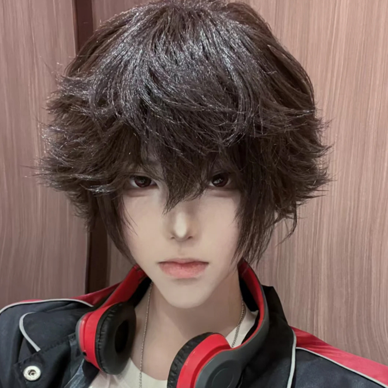 Mushi Cheng's Cosplay Deep Brown Fake Hair That Slims the Face, Featuring a Shaggy Mullet-Style Short Hair Full Wig That Makes Him a God in the Horror Game