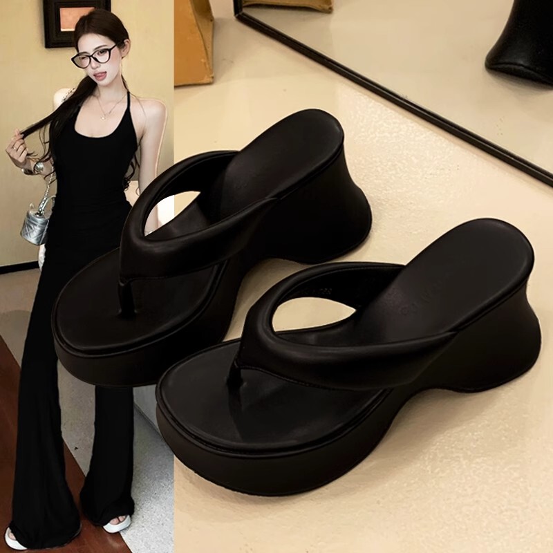 French Uamtor Flip-Flops Wedge Heel Thong Sandals for Women 2026 Summer New High-Heeled Casual Beach Slippers