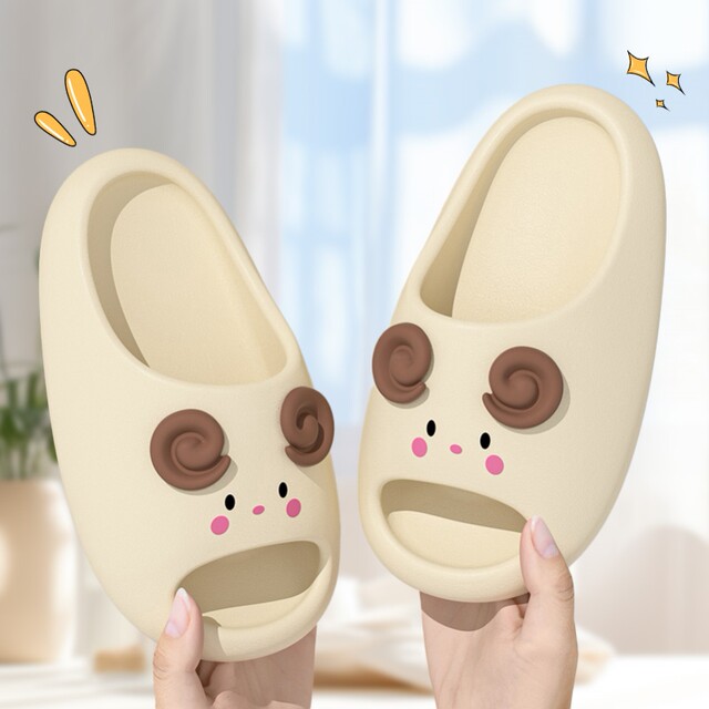 Japanese Imported Cute Children's Slippers, Summer 2024 New Model, Thick-Soled, Non-Slip, Comfortable for Older Children