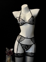 (Wheezing in the Night) Lace Open Sexy Lingerie Sexy Temptation Suit Garter Belt Stockings Fishnet Stockings Three-piece Set