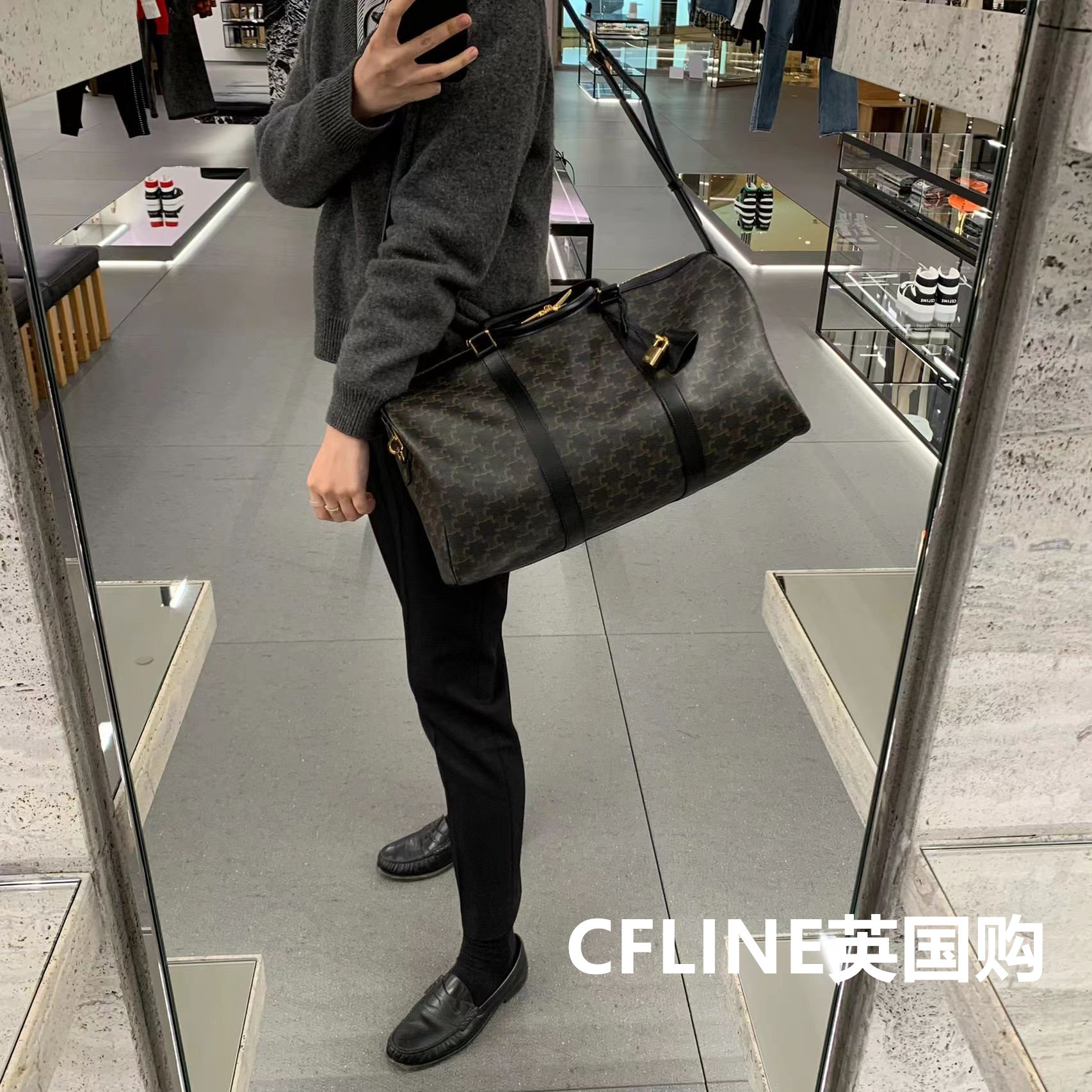 Suitable for CELINE Celine Grand number Triomphe Triumph Gate with gold lock Canvas Travel Skew Satchel-Taobao