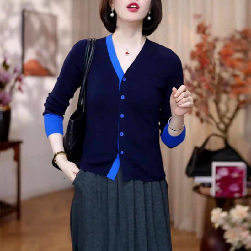 European Brand Patchwork Color-Blocked Fashionable V-Neck Knitted Cardigan for Women, 2026 Spring New Slim-Fit Single-Breasted Top European Brand Patchwork Color-Blocked Fashionable V-Neck Knitted Cardigan for Women, 2026 Spring New Slim-Fit Single-Breasted Top