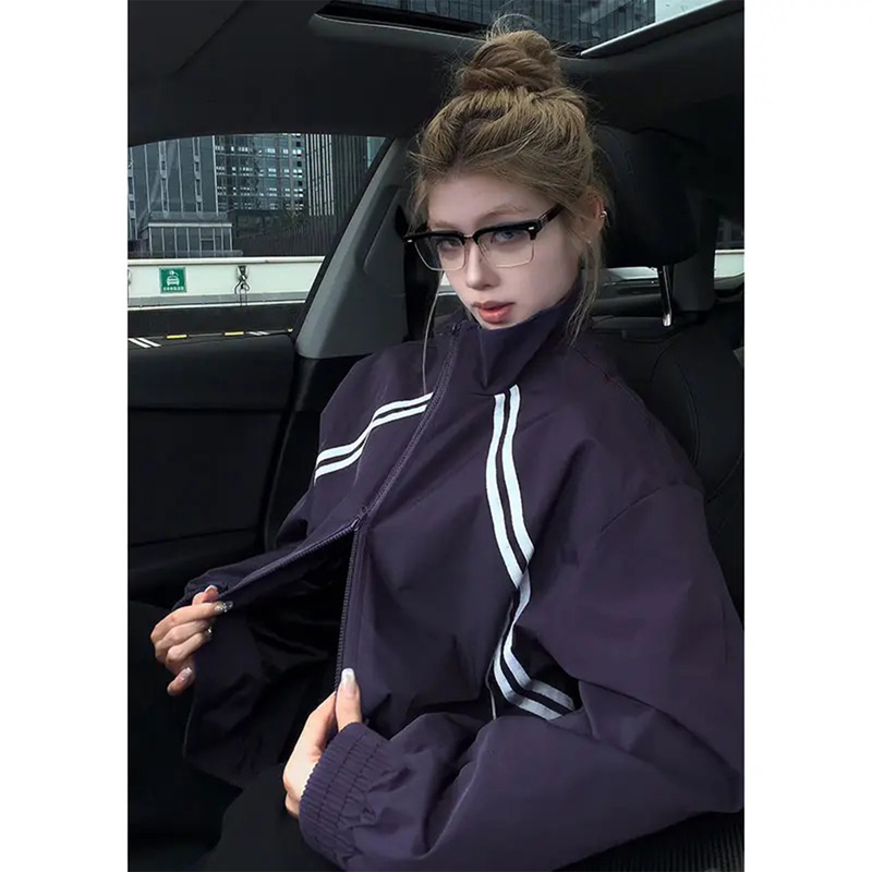 Purple Striped Patchwork Stand-Collar Jacket for Men and Women, New Autumn American-Style Flight Worker Baseball Uniform Purple Striped Patchwork Stand-Collar Jacket for Men and Women, New Autumn American-Style Flight Worker Baseball Uniform