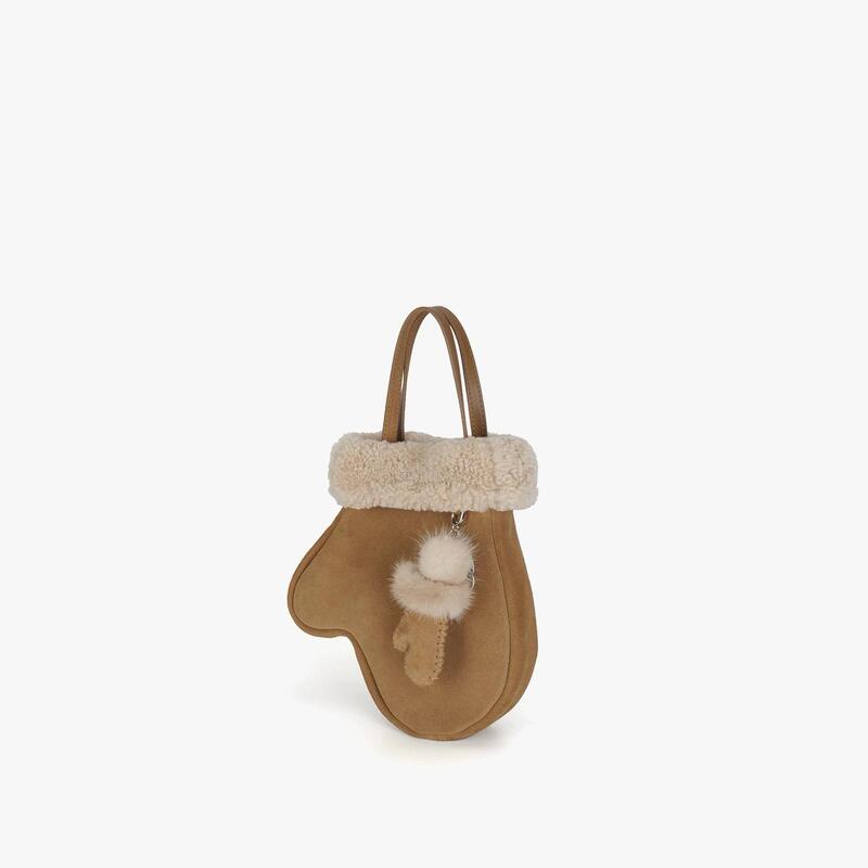 Bai Tiya Autumn and Winter New Fashion Lamb Wool Plush Glove Bag Retro Frosted Suede Hand-Held Crossbody Bag Bai Tiya Autumn and Winter New Fashion Lamb Wool Plush Glove Bag Retro Frosted Suede Hand-Held Crossbody Bag