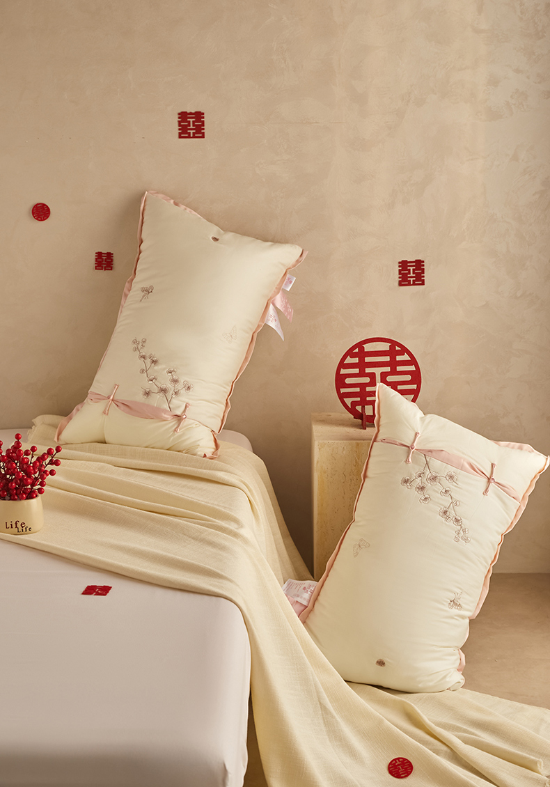 新中式结婚全棉枕头一对护颈椎助眠婚庆高端刺绣陪嫁情侣枕芯送礼