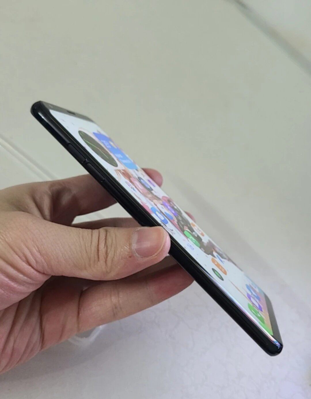 2026年还能入手LG V30 9成新吗？『骁龙』835+无线🛜充电值不值？