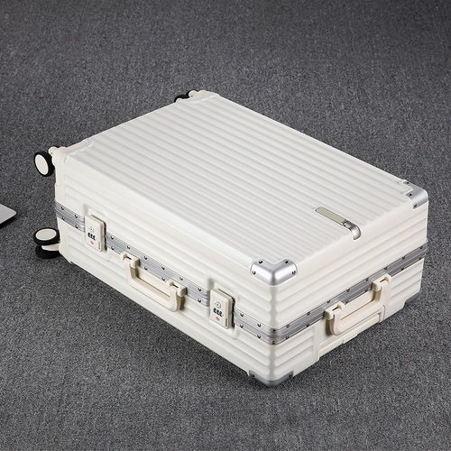 Универсальный чемодан, изысканный стиль, коллекция 2023