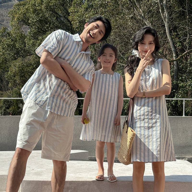 Summer Fashion New High-End Family Matching Outfits for Three, Stylish Mother-Daughter Striped Dresses, Sibling Sets
