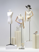 Xinjiang Korean version of flat-shouldered right-angled shoulder model props female half-length human body display window mannequin clothing store full-body model