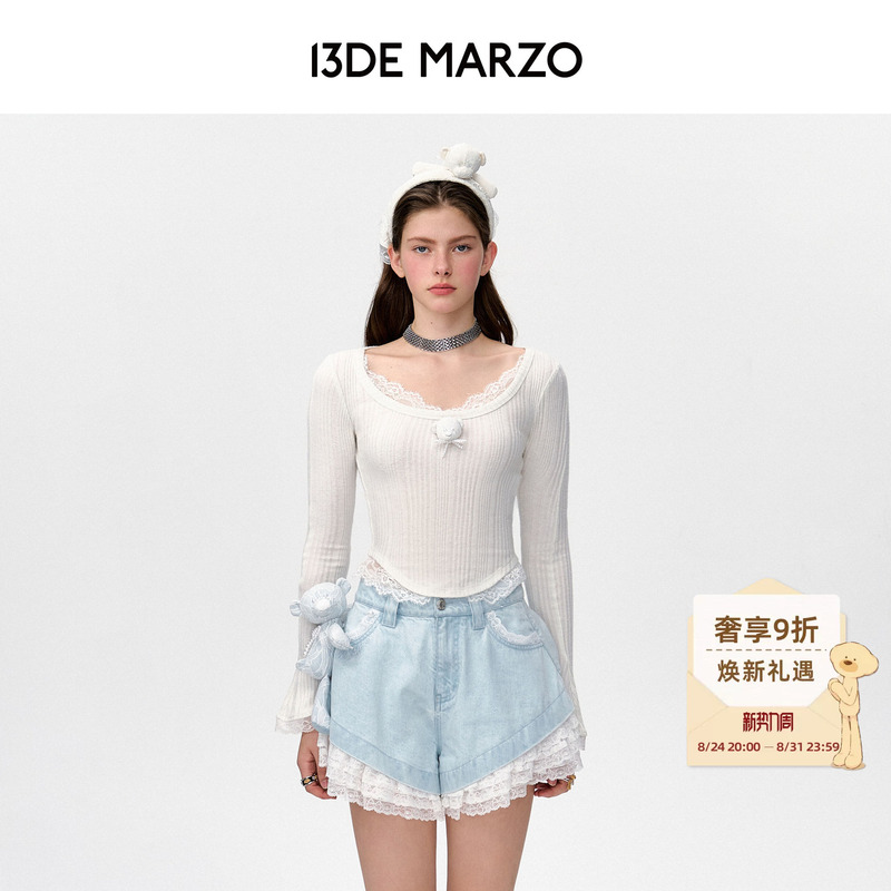 13De Marzo Women's Bear Lace Long Sleeve Base Shirt with Unique Design, Flared Sleeves, Short Slim Fit T-Shirt