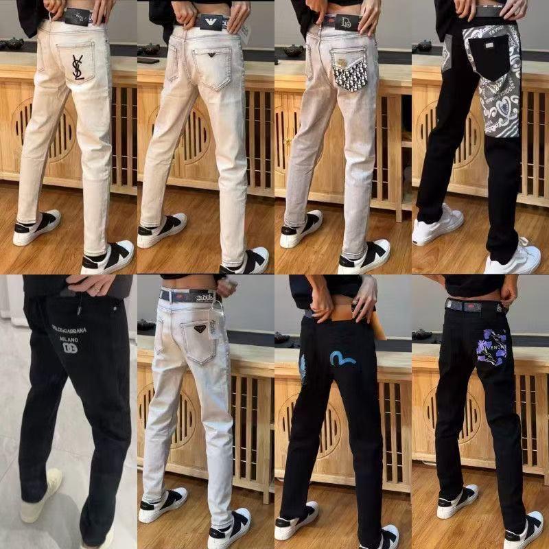 2025年トレンドのブランド文字刺繍入りジーンズ、メンズ、スリムフィット、インターネットセレブスタイル、ストレートレッグ、人気のオールマッチカジュアルパンツ