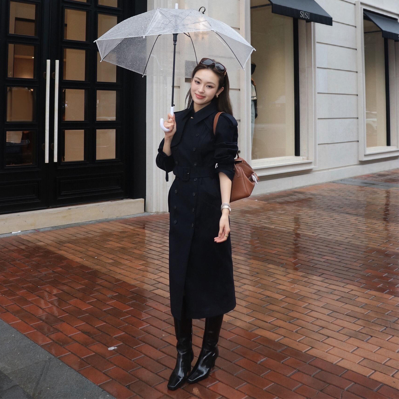 High-End Sophisticated Old Money Style Black Long Coat for Women, 2026 Autumn New Model, Structured Shoulder, Simple Double-Breasted Trench Coat High-End Sophisticated Old Money Style Black Long Coat for Women, 2026 Autumn New Model, Structured Shoulder, Simple Double-Breasted Trench Coat