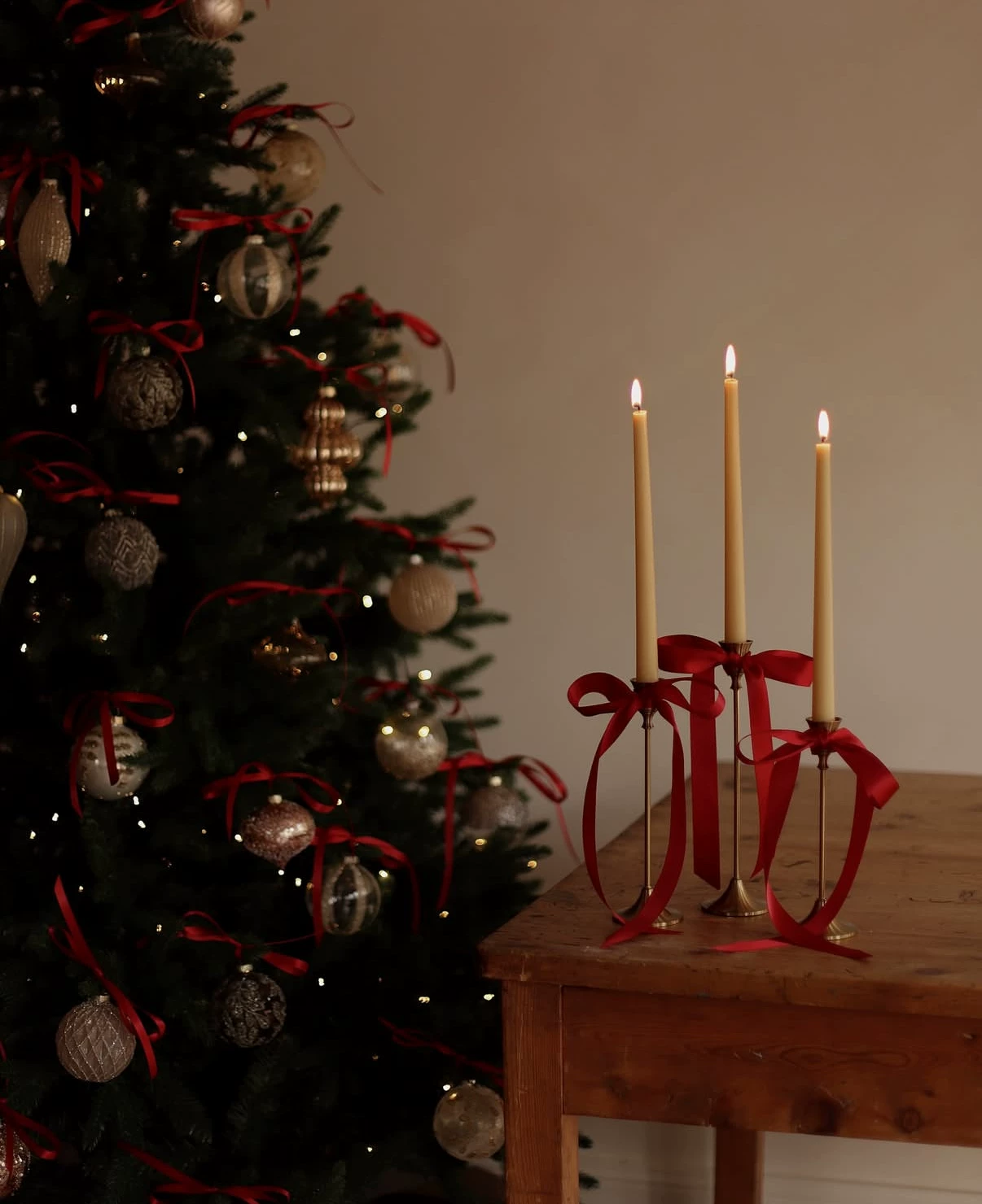 IOTC European style 25cm high smokeless long candle birthday wedding candle western restaurant long pole candle Christmas decoration