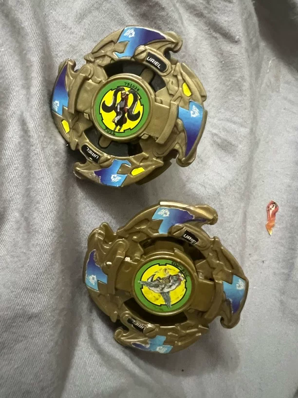 Юла-игрушка Takara Tomy, японская боевая версия, набор цветных персонажей
