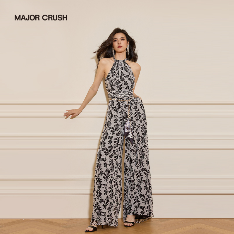 MAJOR CRUSH リラックスした夏のインクシャドウのゆったりとしたホルターネックジャンプスーツ気質ファッション雑誌センス 7033