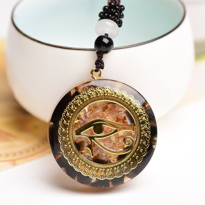 Handmade Tree of Life Pendant with Crystal Gravel and Resin Glue, Symbolizing Good Luck, Unisex Pendant Necklace, Gift for Friends