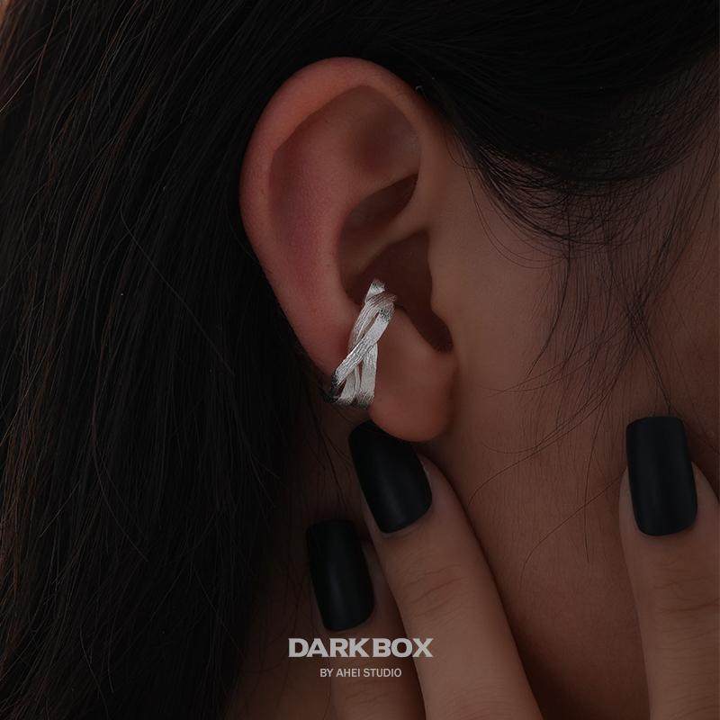 Wild Entanglement Series S925 Silver Brushed Twisted Line Ear Clip, Sold Individually