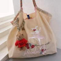 Бежевый балетный кролик среду (за исключением расширенной полосы)