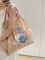 Бежевый художник кот большой (за исключением расширенной полосы)