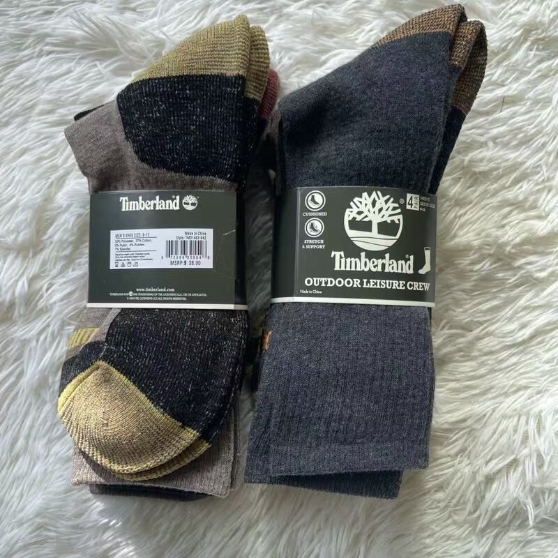 Men's Long Outdoor Terry Socks for Hiking and Mountaineering, Thickened and Warm for Autumn and Winter, 4-Pack Men's Long Outdoor Terry Socks for Hiking and Mountaineering, Thickened and Warm for Autumn and Winter, 4-Pack