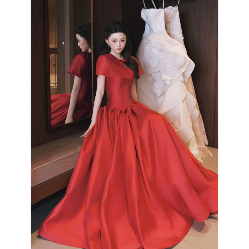 Light Wedding Dress 2026 New Style High-End Morning Gown Bride's Toast Dress Red Student Day Coming-Of-Age Ceremony Host