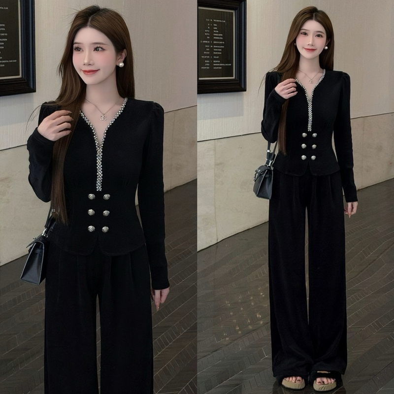 Gorgeous Spring Outfit Set, Korean Style, High-End, Mature and Elegant, Velvet Top with Fleece-Lined Wide-Leg Pants, Two-Piece Set