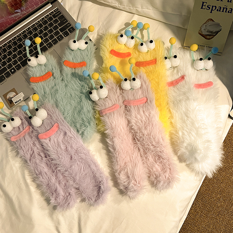 Cute and Quirky Home Floor Socks, Ugly-Cute Plush Autumn and Winter Socks for Couples, Warm and Thick Coral Fleece Mid-Calf Sleep Socks Cute and Quirky Home Floor Socks, Ugly-Cute Plush Autumn and Winter Socks for Couples, Warm and Thick Coral Fleece Mid-Calf Sleep Socks