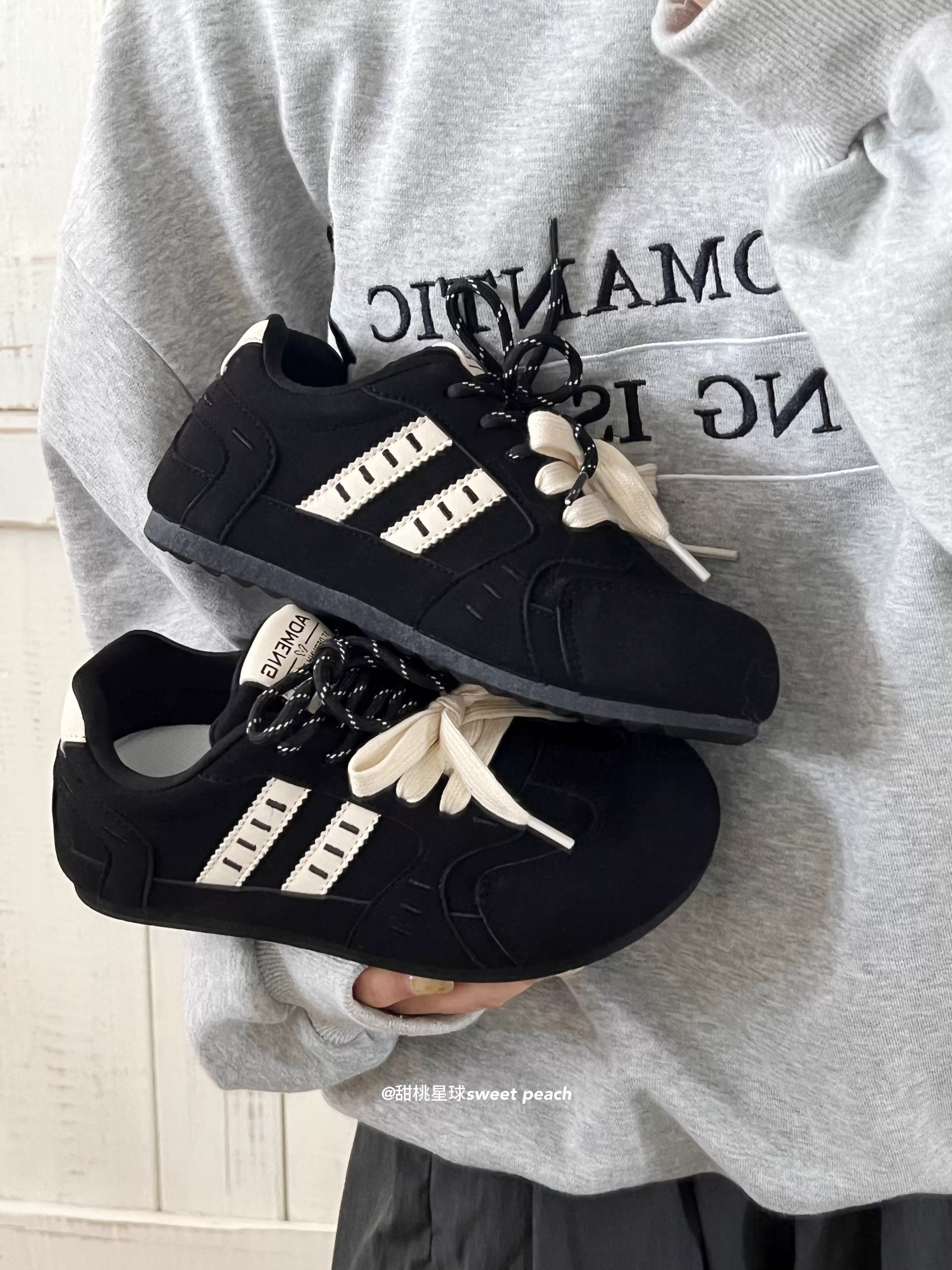Black Moral Training Shoes for Women, 2026 Spring New Style Student Shoes, Retro Small Black Shoes, Trendy Sports Casual Sneakers