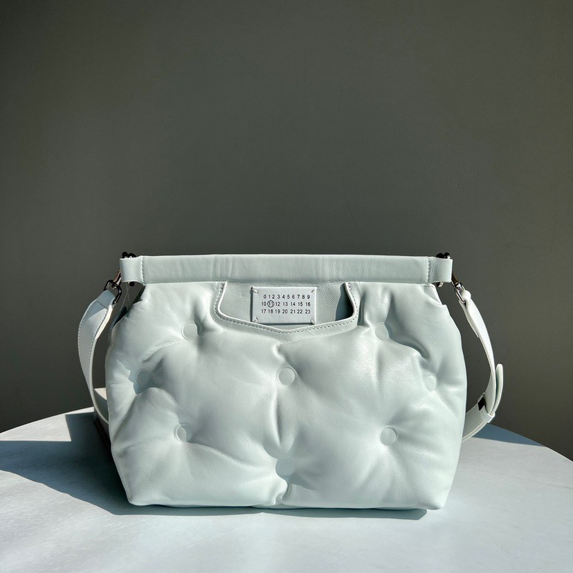 Maison Margiela Magira 2023 new small number of sheep leather glam slam cloud pillow bag-Taobao