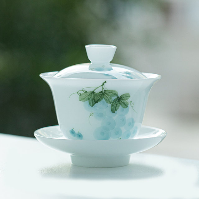 Hand-painted underglaze color ice jade porcelain Sancai covered bowl can hover tea bowl cup single high-end white porcelain Kung Fu tea set