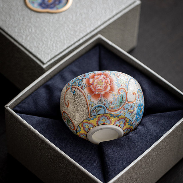 Enamel handmade filigree silver Arhat master cup single cup high-end tea Kung Fu tea cup for men and women.